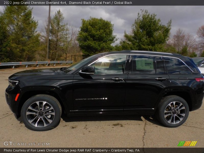  2022 Grand Cherokee Overland 4x4 Diamond Black Crystal Pearl