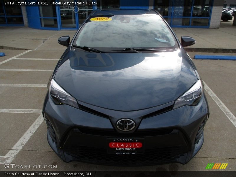 Falcon Gray metallic / Black 2019 Toyota Corolla XSE