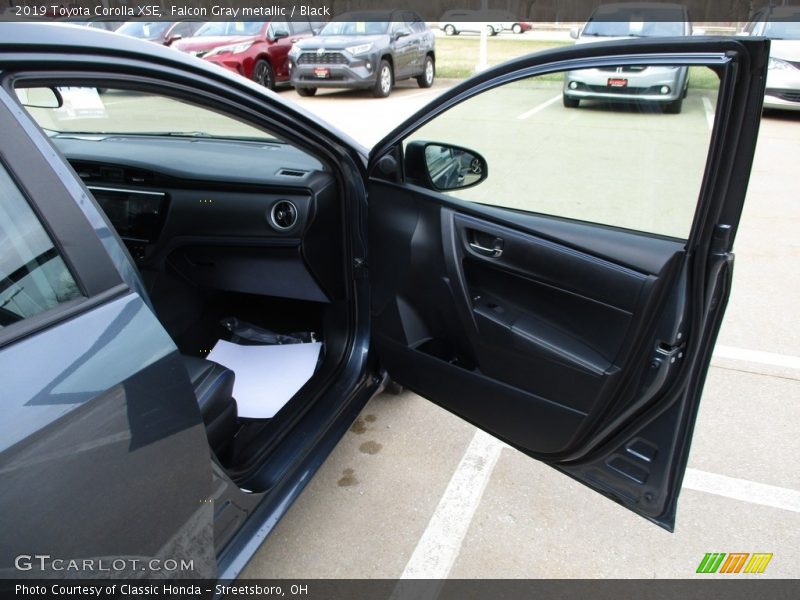 Falcon Gray metallic / Black 2019 Toyota Corolla XSE