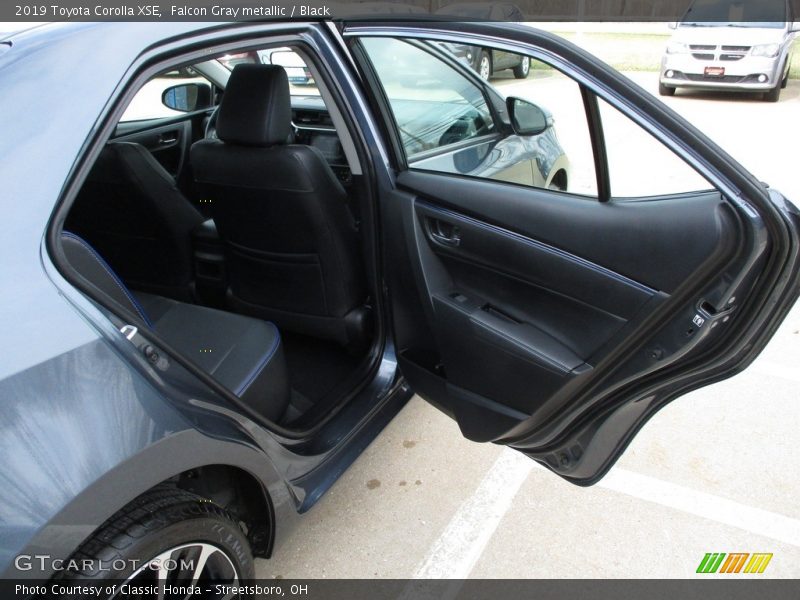 Falcon Gray metallic / Black 2019 Toyota Corolla XSE