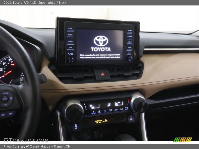 Super White / Black 2019 Toyota RAV4 LE