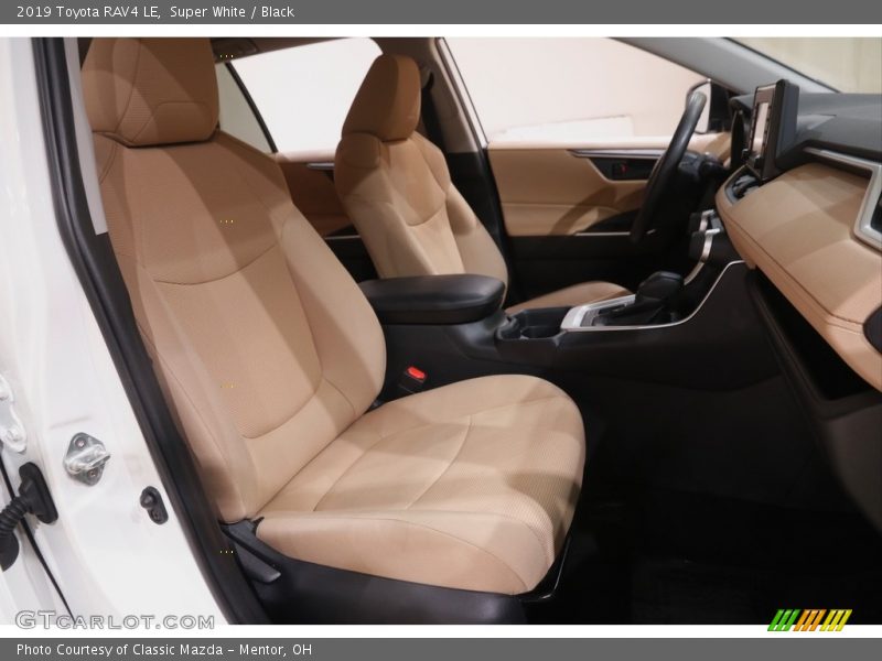 Super White / Black 2019 Toyota RAV4 LE