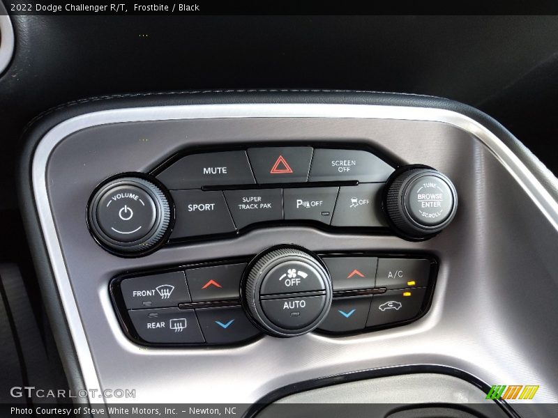 Frostbite / Black 2022 Dodge Challenger R/T