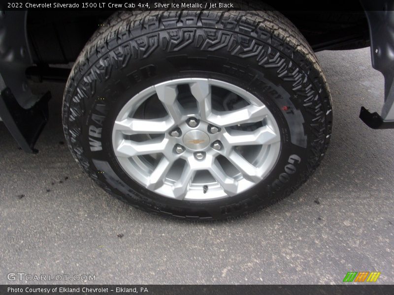 Silver Ice Metallic / Jet Black 2022 Chevrolet Silverado 1500 LT Crew Cab 4x4