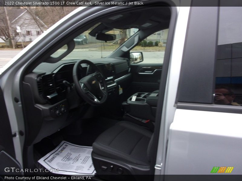Silver Ice Metallic / Jet Black 2022 Chevrolet Silverado 1500 LT Crew Cab 4x4