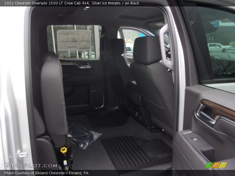 Silver Ice Metallic / Jet Black 2022 Chevrolet Silverado 1500 LT Crew Cab 4x4