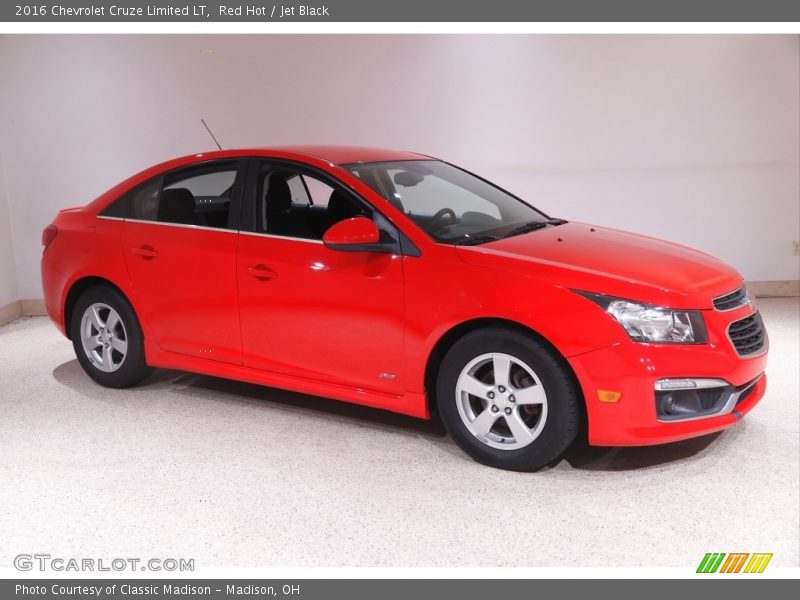 Red Hot / Jet Black 2016 Chevrolet Cruze Limited LT