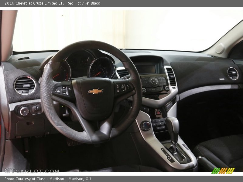 Red Hot / Jet Black 2016 Chevrolet Cruze Limited LT