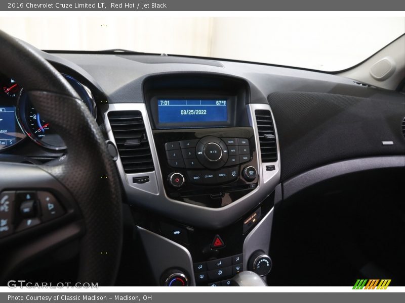 Red Hot / Jet Black 2016 Chevrolet Cruze Limited LT