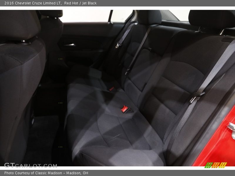 Red Hot / Jet Black 2016 Chevrolet Cruze Limited LT