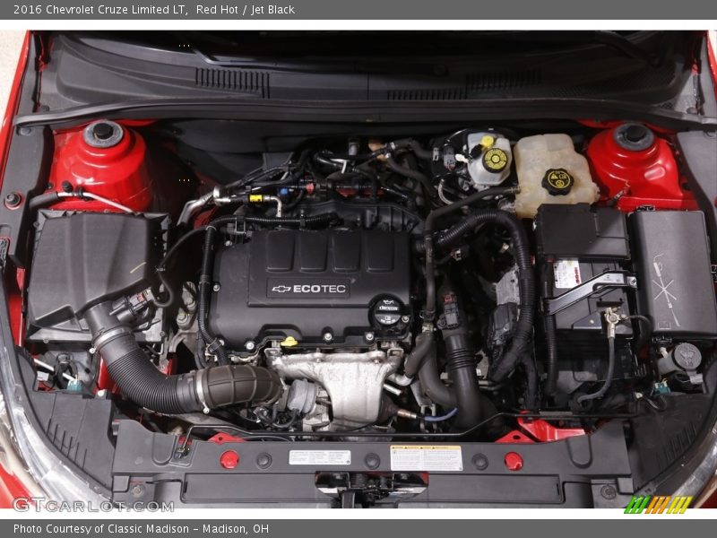 Red Hot / Jet Black 2016 Chevrolet Cruze Limited LT