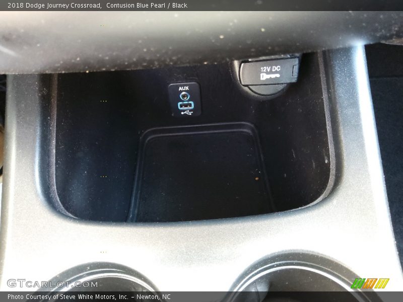 Contusion Blue Pearl / Black 2018 Dodge Journey Crossroad