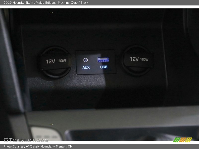 Machine Gray / Black 2019 Hyundai Elantra Value Edition