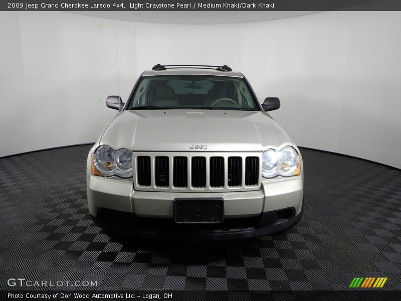 Light Graystone Pearl / Medium Khaki/Dark Khaki 2009 Jeep Grand Cherokee Laredo 4x4
