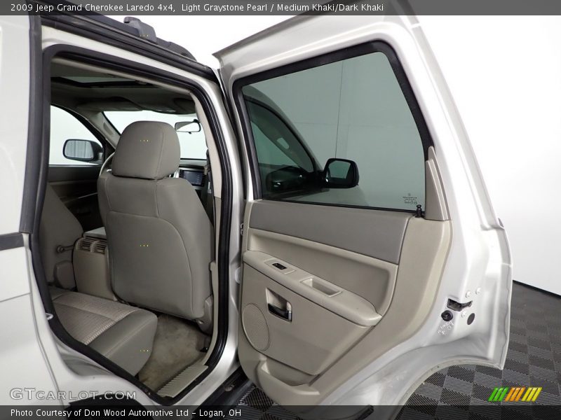 Light Graystone Pearl / Medium Khaki/Dark Khaki 2009 Jeep Grand Cherokee Laredo 4x4