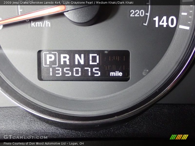 Light Graystone Pearl / Medium Khaki/Dark Khaki 2009 Jeep Grand Cherokee Laredo 4x4