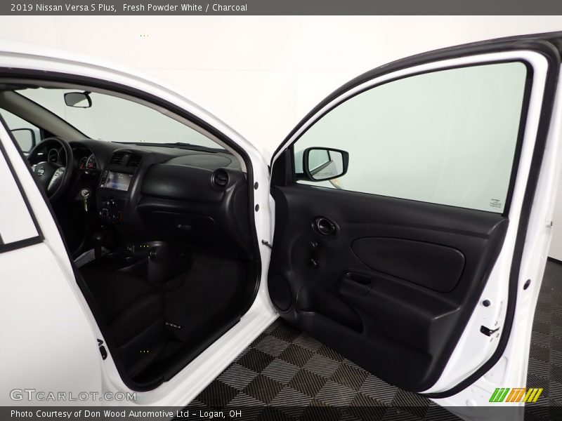 Fresh Powder White / Charcoal 2019 Nissan Versa S Plus