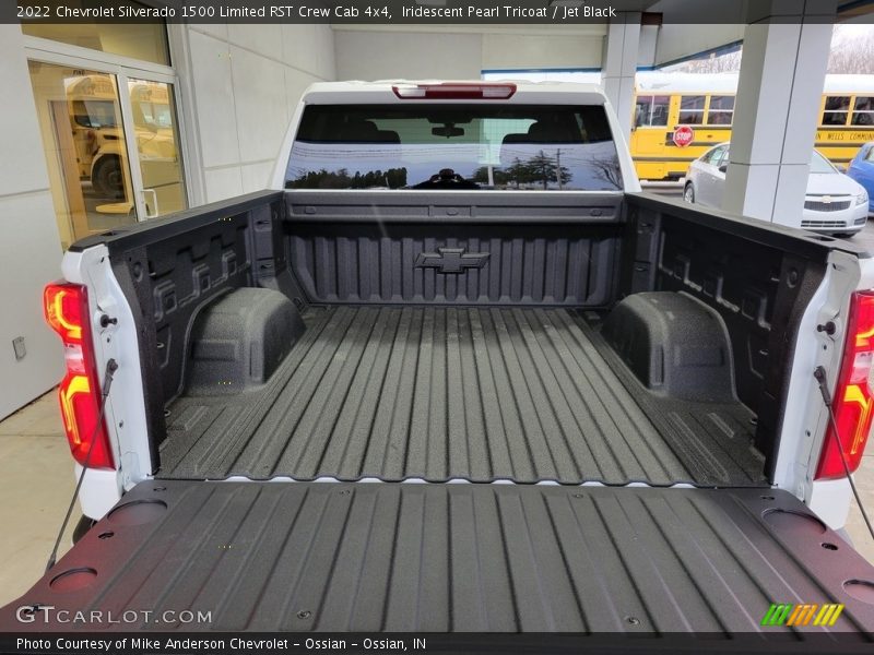 Iridescent Pearl Tricoat / Jet Black 2022 Chevrolet Silverado 1500 Limited RST Crew Cab 4x4