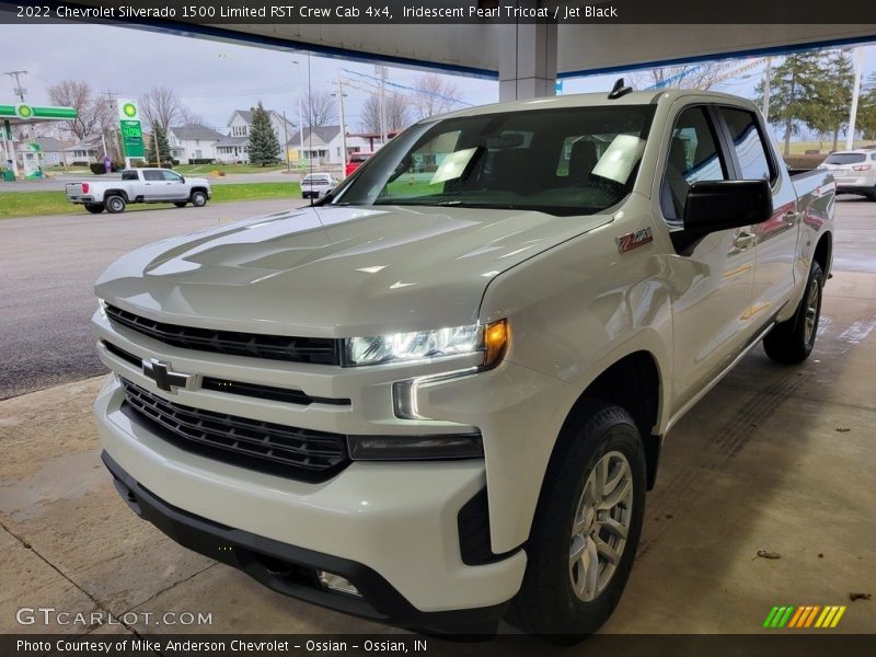 Iridescent Pearl Tricoat / Jet Black 2022 Chevrolet Silverado 1500 Limited RST Crew Cab 4x4