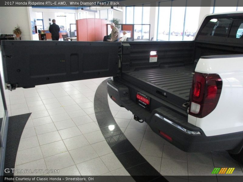 White Diamond Pearl / Black 2017 Honda Ridgeline RTL-E AWD
