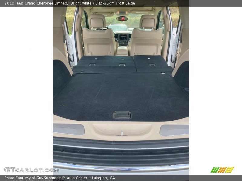 Bright White / Black/Light Frost Beige 2018 Jeep Grand Cherokee Limited