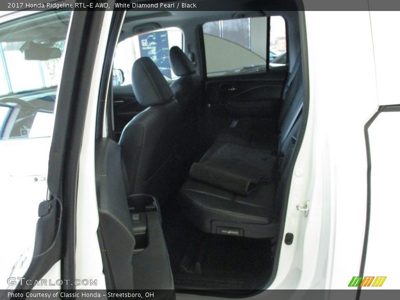 White Diamond Pearl / Black 2017 Honda Ridgeline RTL-E AWD