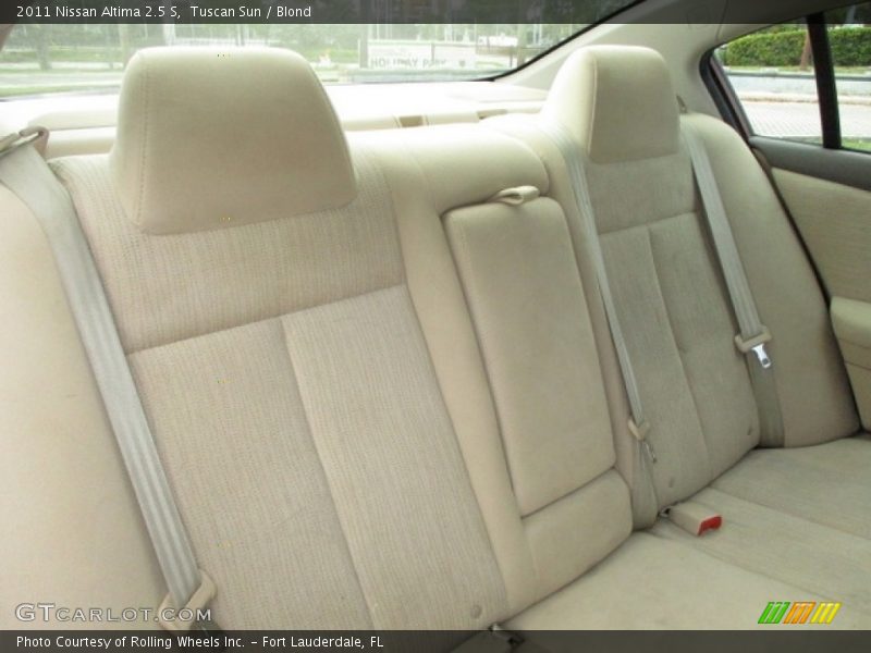 Tuscan Sun / Blond 2011 Nissan Altima 2.5 S