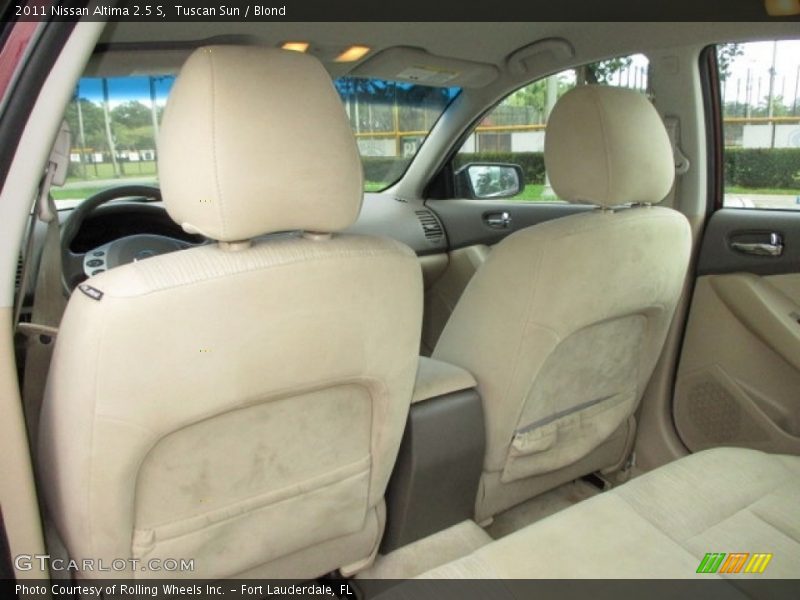 Tuscan Sun / Blond 2011 Nissan Altima 2.5 S