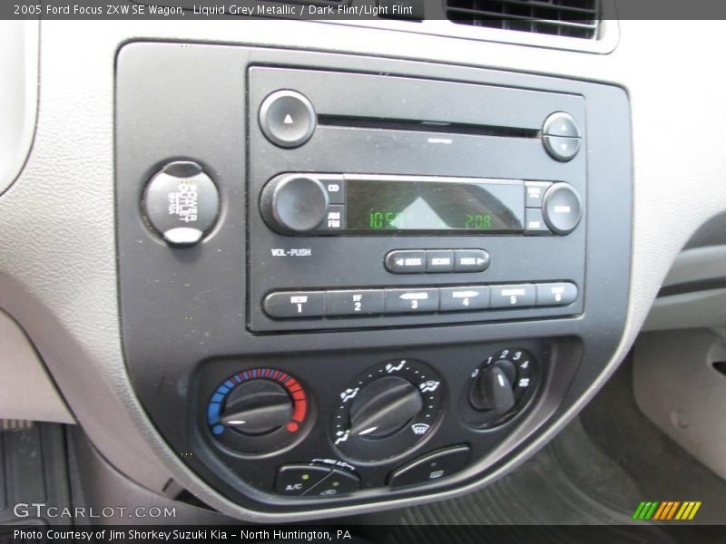 Liquid Grey Metallic / Dark Flint/Light Flint 2005 Ford Focus ZXW SE Wagon