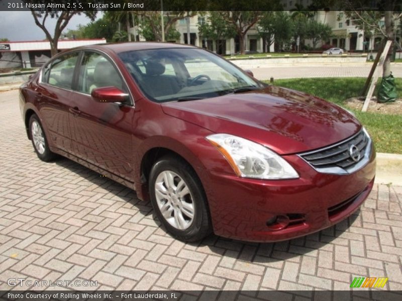 Tuscan Sun / Blond 2011 Nissan Altima 2.5 S