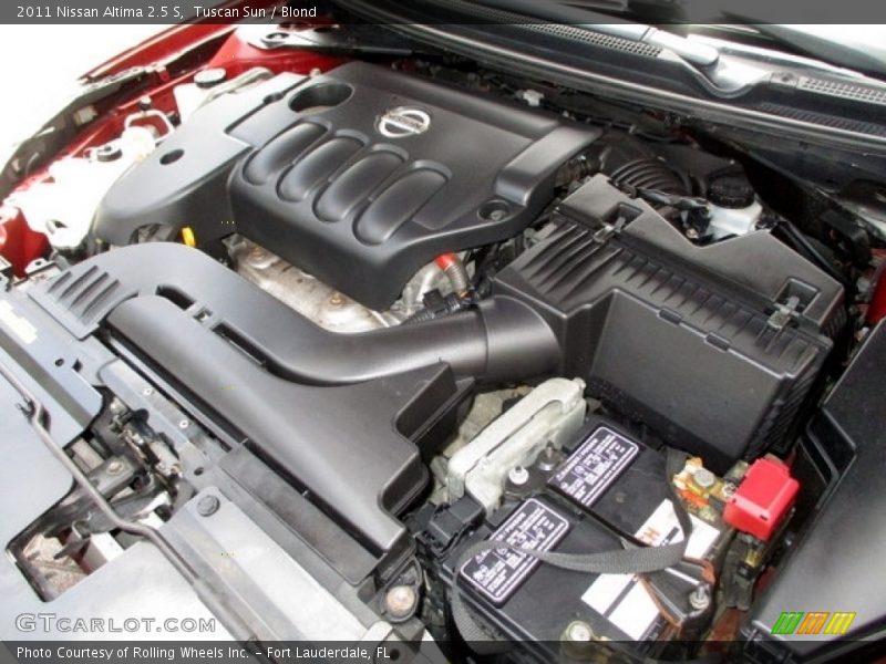 Tuscan Sun / Blond 2011 Nissan Altima 2.5 S