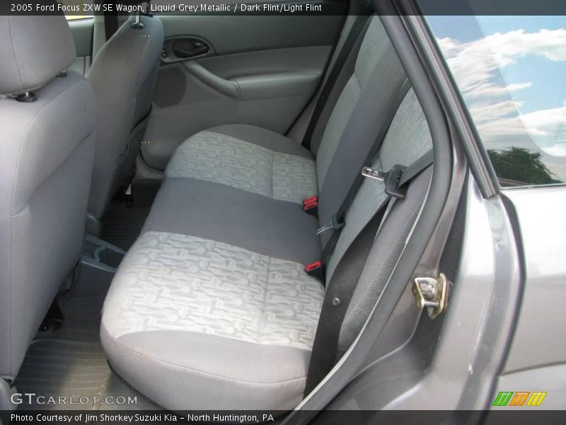 Liquid Grey Metallic / Dark Flint/Light Flint 2005 Ford Focus ZXW SE Wagon