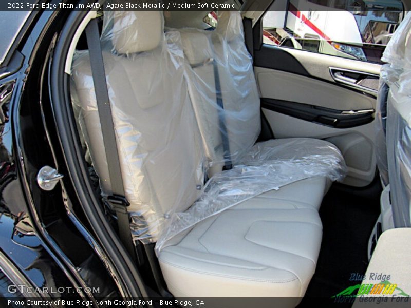 Agate Black Metallic / Medium Soft Ceramic 2022 Ford Edge Titanium AWD