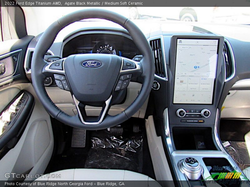 Agate Black Metallic / Medium Soft Ceramic 2022 Ford Edge Titanium AWD