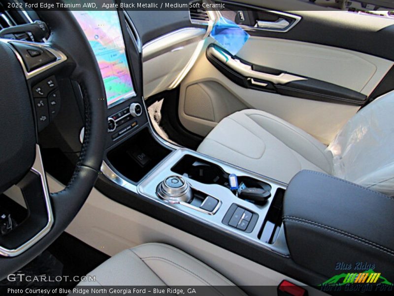 Agate Black Metallic / Medium Soft Ceramic 2022 Ford Edge Titanium AWD