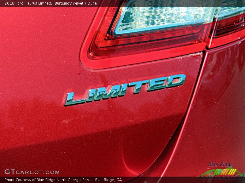 Burgundy Velvet / Dune 2018 Ford Taurus Limited