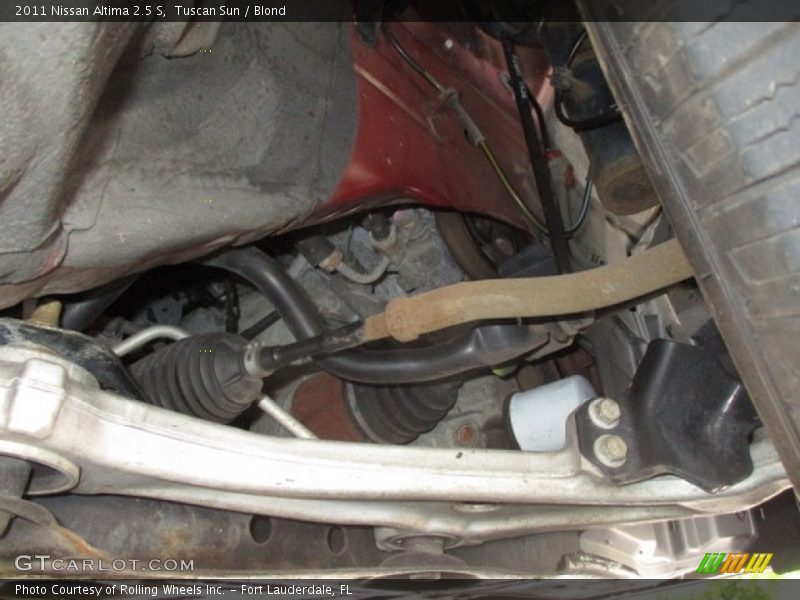 Tuscan Sun / Blond 2011 Nissan Altima 2.5 S