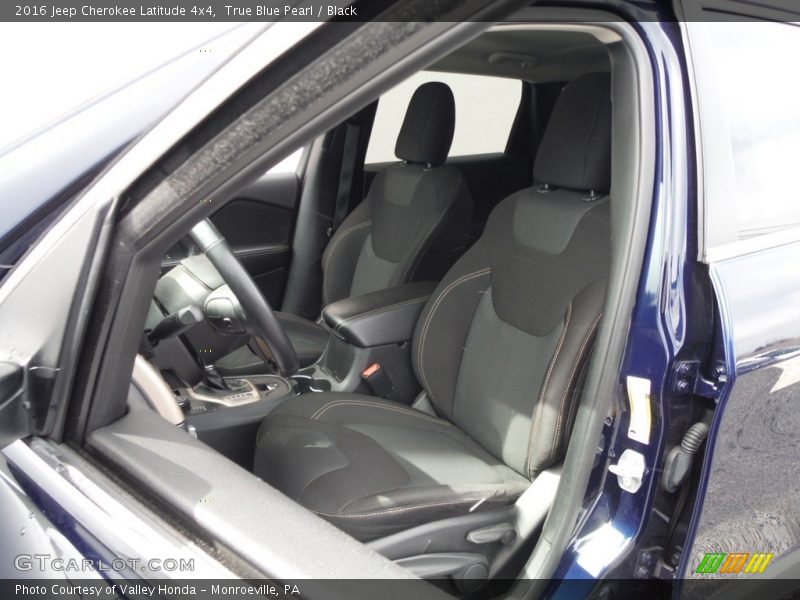 True Blue Pearl / Black 2016 Jeep Cherokee Latitude 4x4