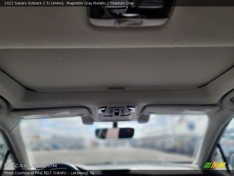 Magnetite Gray Metallic / Titanium Gray 2022 Subaru Outback 2.5i Limited
