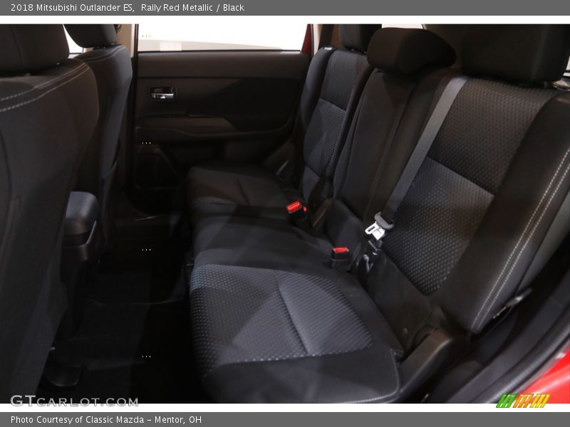 Rally Red Metallic / Black 2018 Mitsubishi Outlander ES