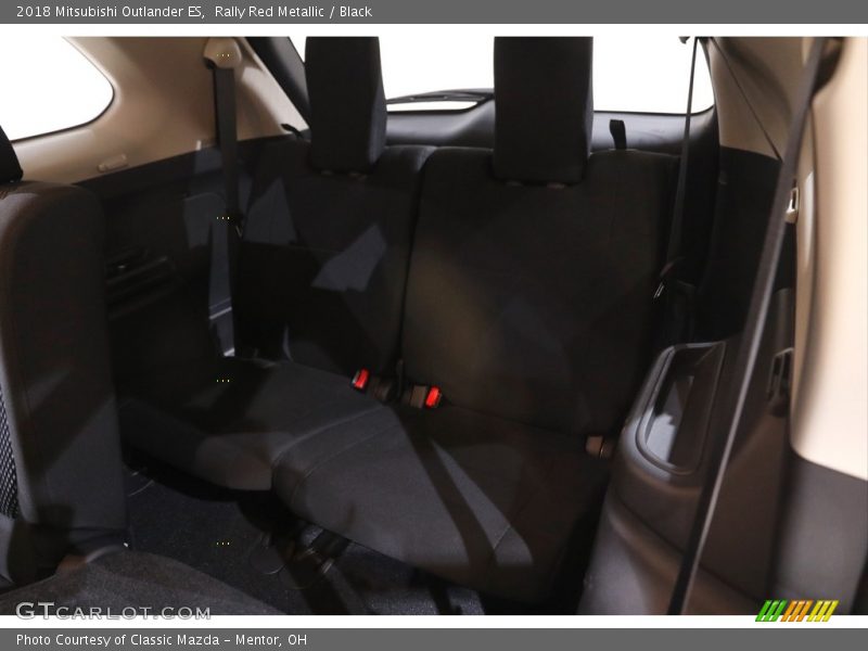 Rally Red Metallic / Black 2018 Mitsubishi Outlander ES