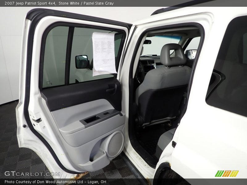 Stone White / Pastel Slate Gray 2007 Jeep Patriot Sport 4x4