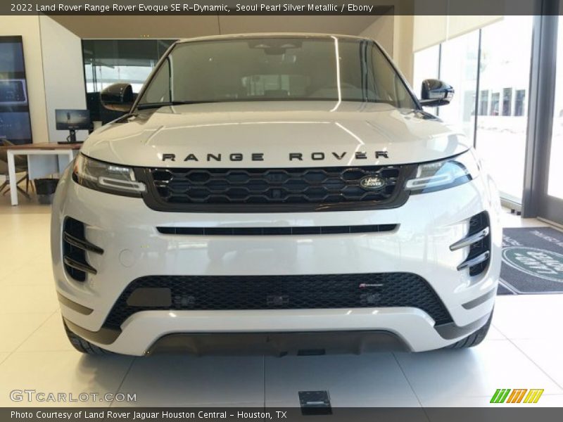  2022 Range Rover Evoque SE R-Dynamic Seoul Pearl Silver Metallic