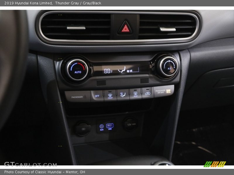 Thunder Gray / Gray/Black 2019 Hyundai Kona Limited