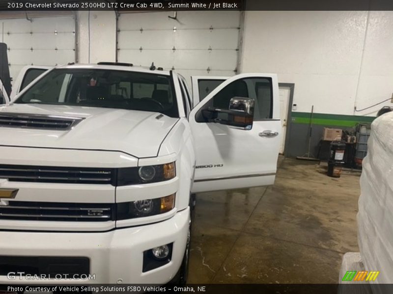 Summit White / Jet Black 2019 Chevrolet Silverado 2500HD LTZ Crew Cab 4WD