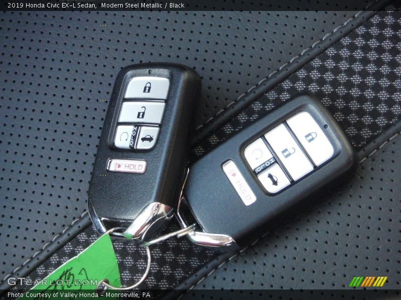 Modern Steel Metallic / Black 2019 Honda Civic EX-L Sedan