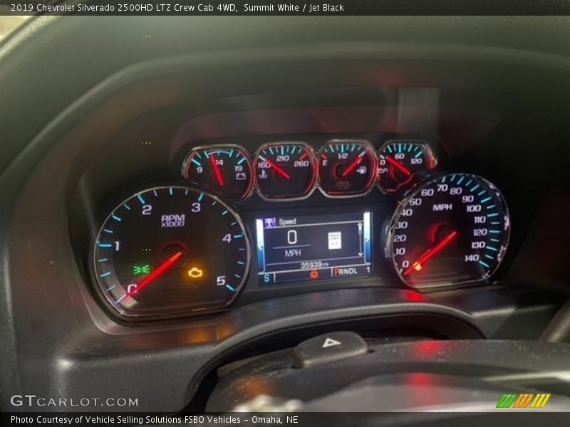 Summit White / Jet Black 2019 Chevrolet Silverado 2500HD LTZ Crew Cab 4WD
