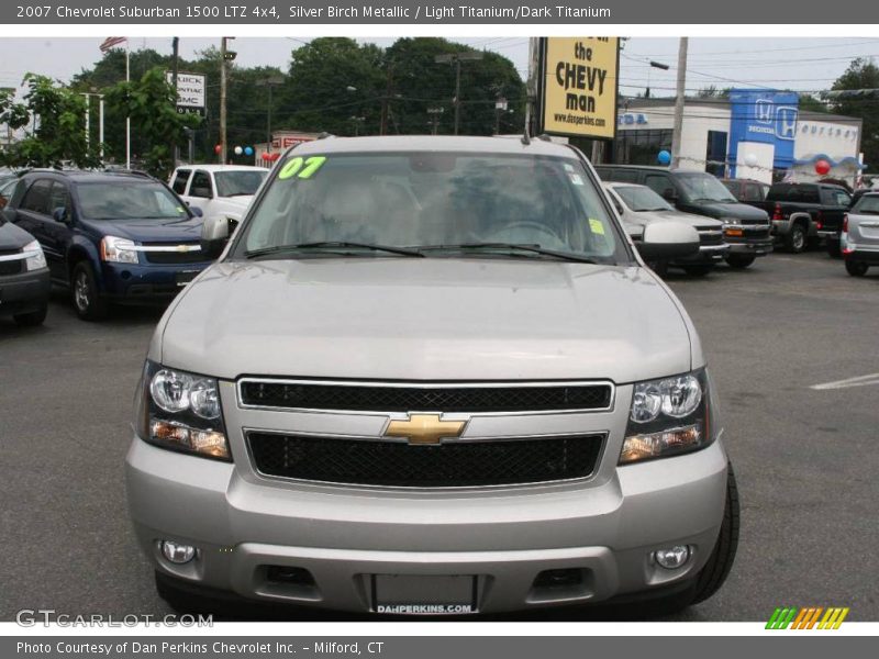 Silver Birch Metallic / Light Titanium/Dark Titanium 2007 Chevrolet Suburban 1500 LTZ 4x4