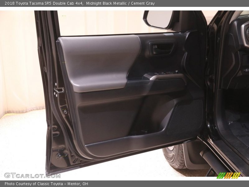 Midnight Black Metallic / Cement Gray 2018 Toyota Tacoma SR5 Double Cab 4x4