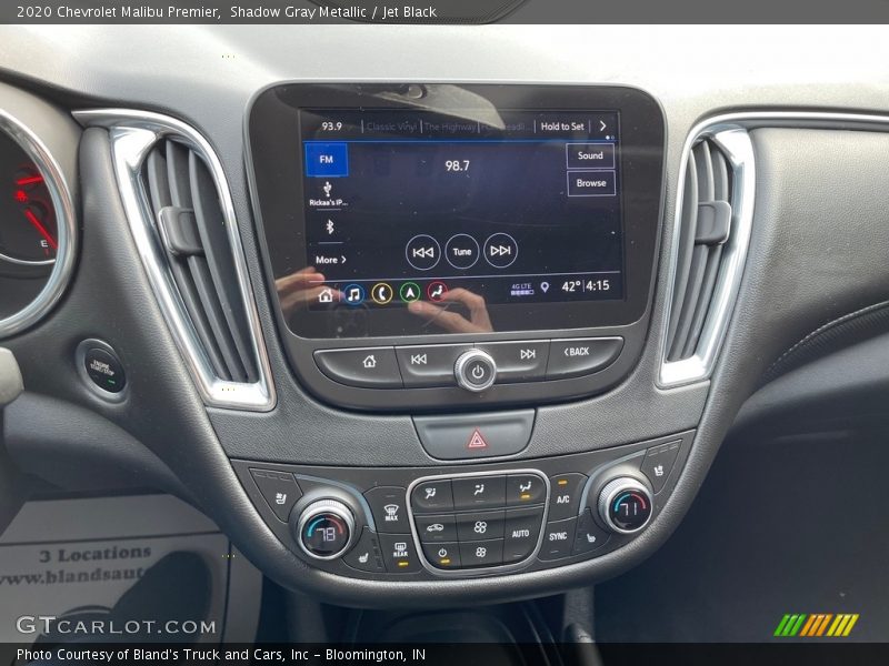Controls of 2020 Malibu Premier